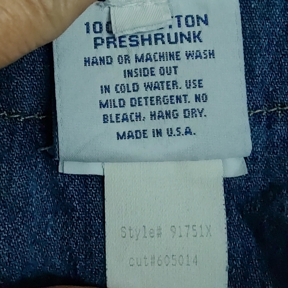 Blue Denim Jean Jacket with ImitaionPearl Buttons And Lace Accents. 3x - Picture 3 of 7